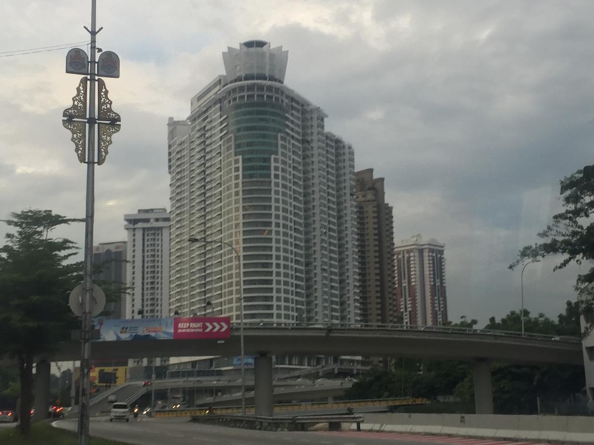 Regalia Suites By Ihost Kuala Lumpur Ngoại thất bức ảnh