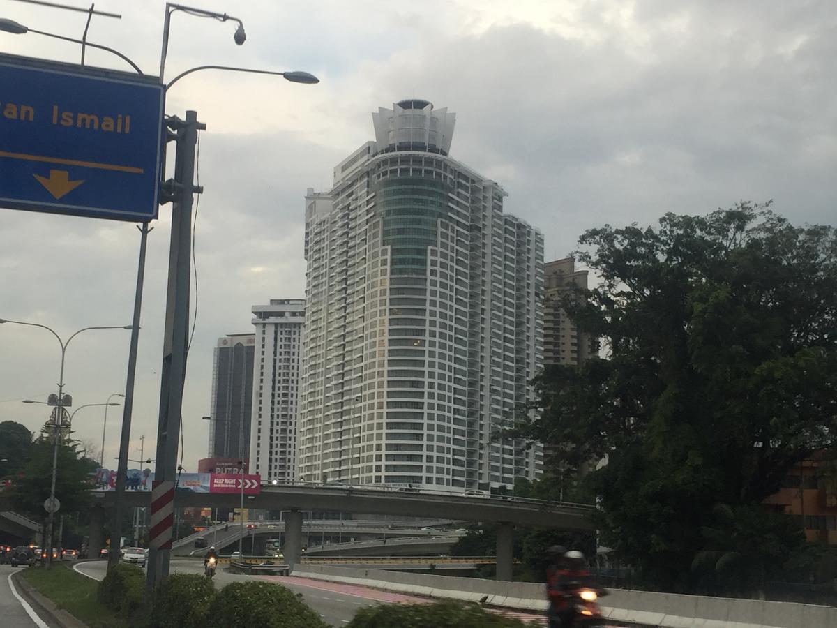 Regalia Suites By Ihost Kuala Lumpur Ngoại thất bức ảnh