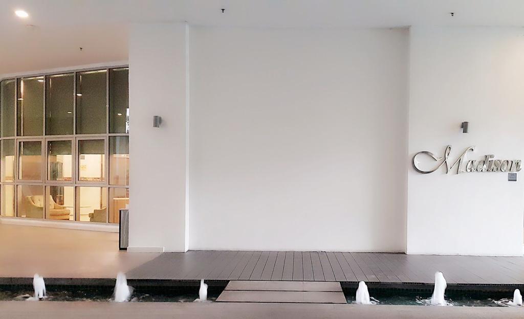 Regalia Suites By Ihost Kuala Lumpur Ngoại thất bức ảnh